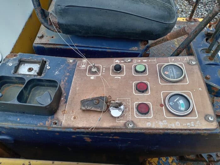 Komatsu PC10-5 Minikaivinkone - Image 13