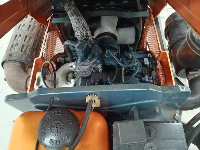 Kubota B5001 4WD  Minitraktori, etukuormaajalla - Image 10