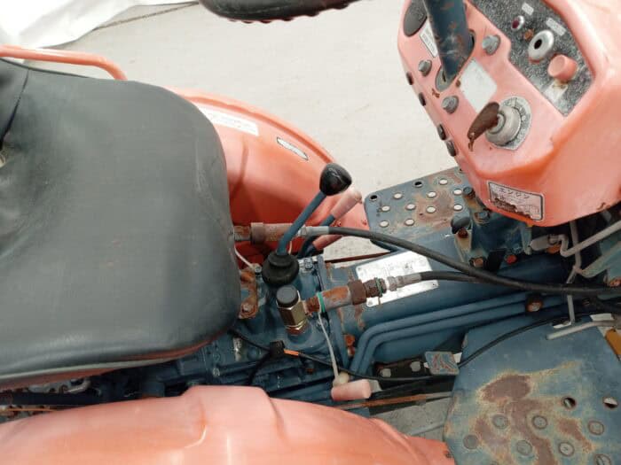 Kubota B5001 4WD  Minitraktori, etukuormaajalla - Image 14