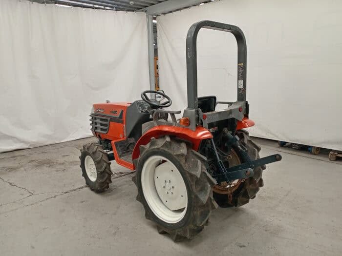 Kubota GB20 4WD minitraktori - Image 6