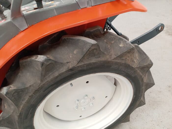 Kubota GB20 4WD minitraktori - Image 13