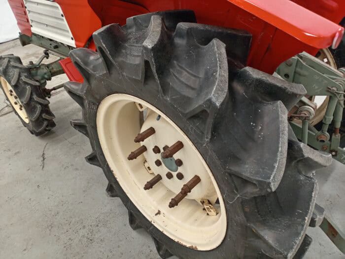 Yanmar YM2310D, 4WD traktori - Image 10