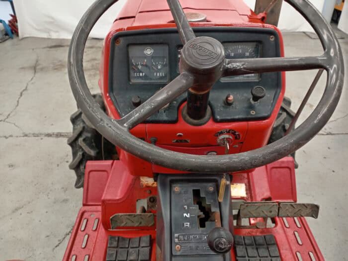 Yanmar YM2310D, 4WD traktori - Image 14
