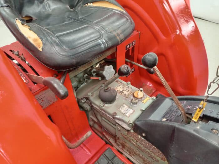 Yanmar YM2310D, 4WD traktori - Image 18