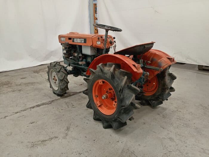 Kubota B6000 4WD Minitraktori - Image 4