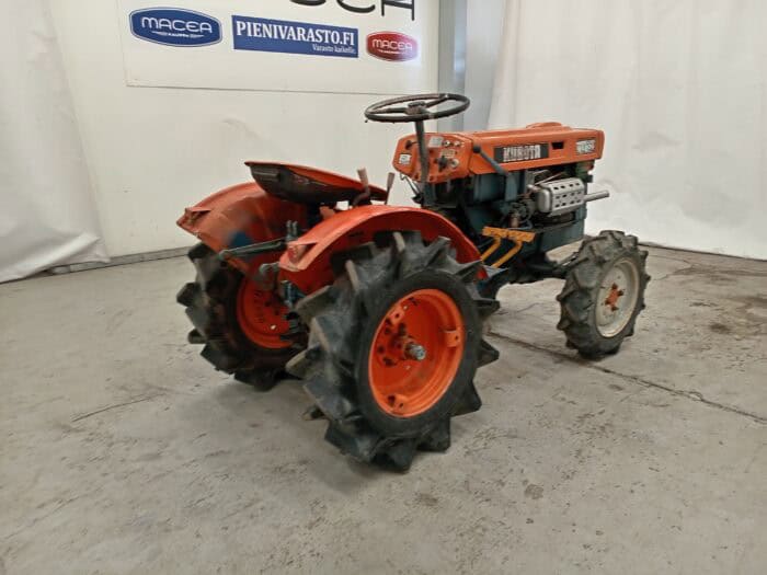 Kubota B6000 4WD Minitraktori - Image 7