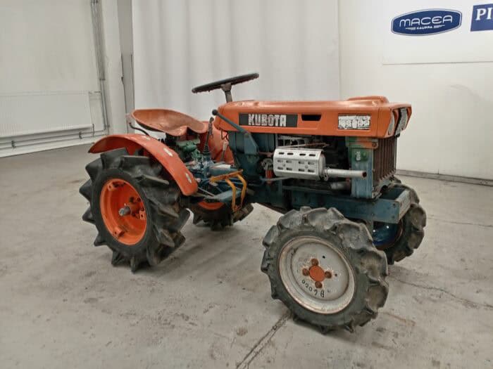 Kubota B6000 4WD Minitraktori - Image 8