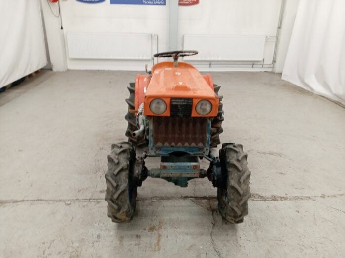 Kubota B6000 4WD Minitraktori - Image 11