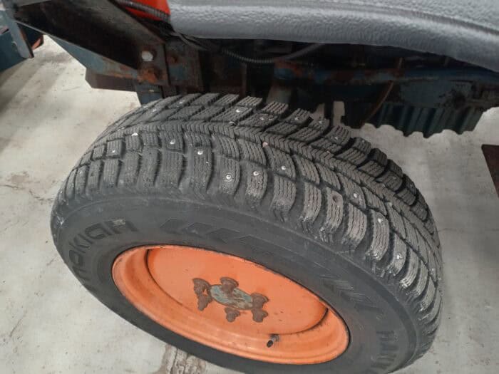 Kubota L245DT Traktori, etukuormaajalla, Rekisterissä! - Image 21
