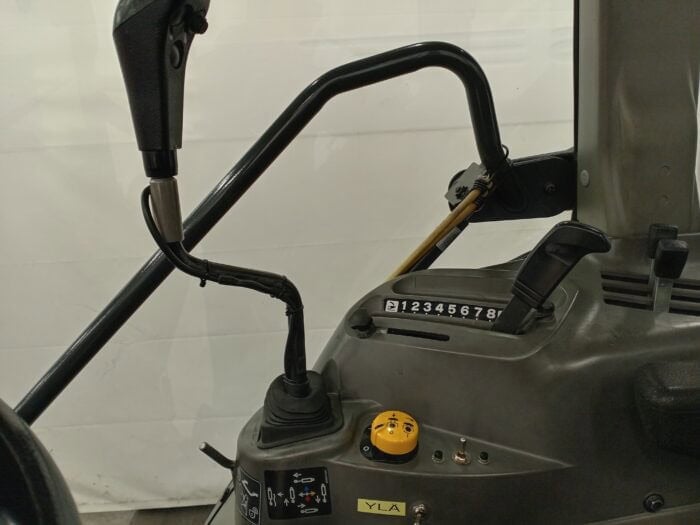 Kubota L5740 Traktori, Etukuormaajalla, vm. 2016 - Image 26