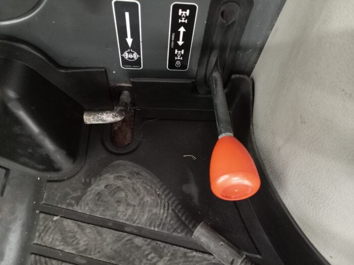 Kubota L5740 Traktori, Etukuormaajalla, vm. 2016 - Image 28