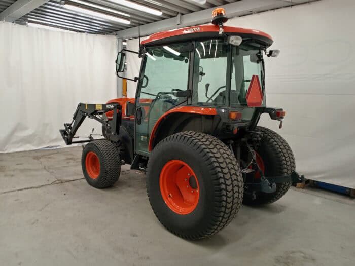 Kubota L5740 Traktori, Etukuormaajalla, vm. 2016 - Image 3