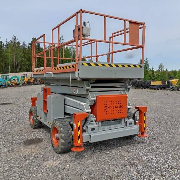 Skyjack SJ8841 4WD saksilavanostin, Katsastettu! - Image 8