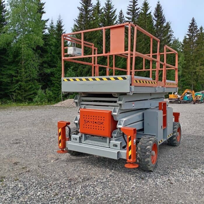 Skyjack SJ8841 4WD saksilavanostin, Katsastettu! - Image 9