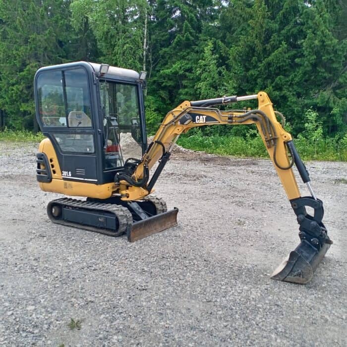 CAT 301.6 Minikaivinkone - Image 2