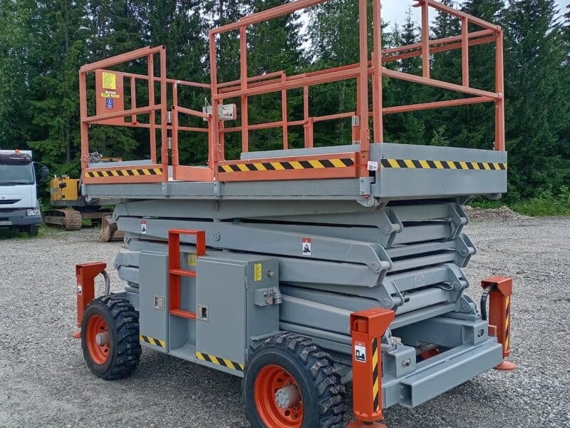 Skyjack SJ8841 4WD saksilavanostin, Katsastettu!