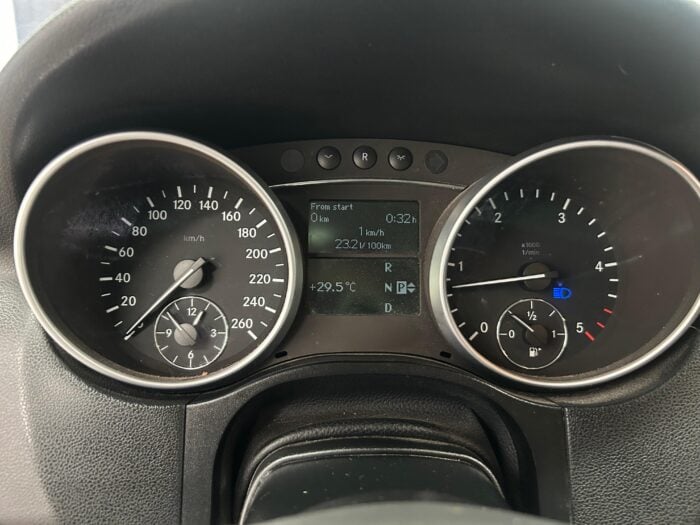 Mercedes-Benz ML320 Cdi, 2008 Pakettiauto - Image 11