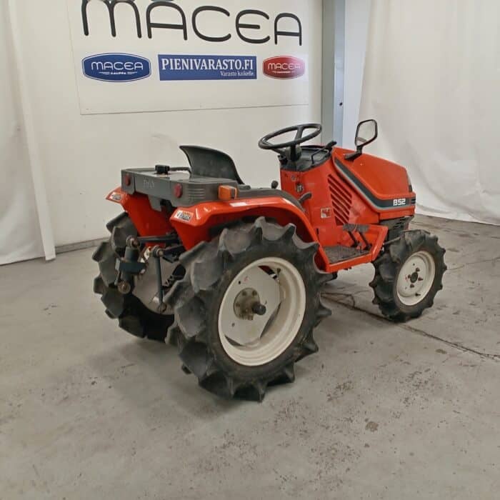 Kubota B52 minitraktori, 4WD - Image 6