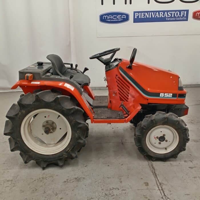 Kubota B52 minitraktori, 4WD - Image 7