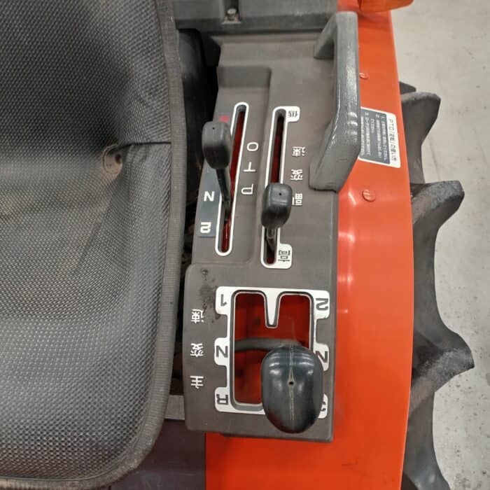 Kubota B52 minitraktori, 4WD - Image 13