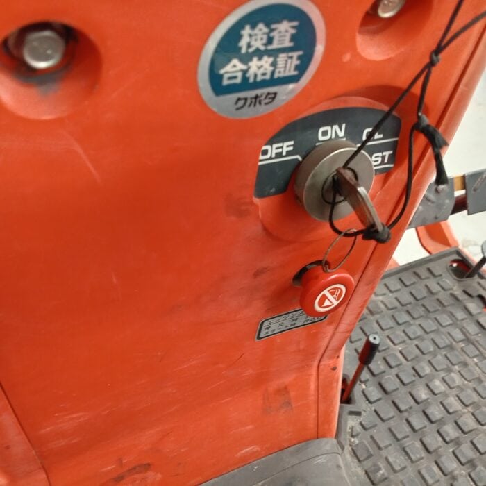 Kubota B52 minitraktori, 4WD - Image 15