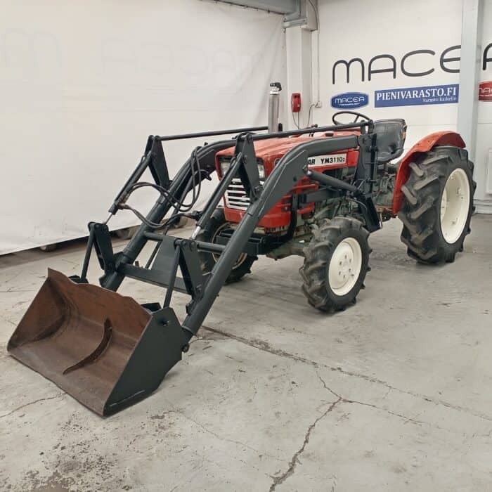 Yanmar YM3110D, 31hv Minitraktori, Etukuormaajalla