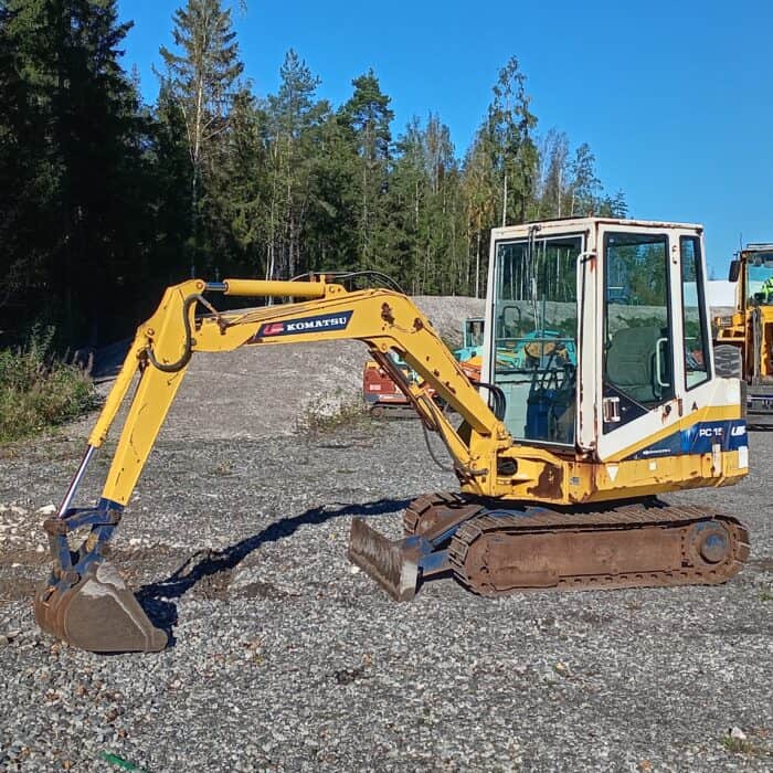 Komatsu PC15-2 Minikaivinkone