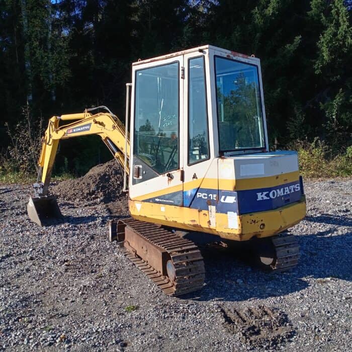 Komatsu PC15-2 Minikaivinkone - Image 5