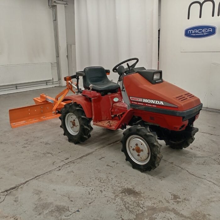 Honda Might 11 4WD Minitraktori, takalanalla - Image 5