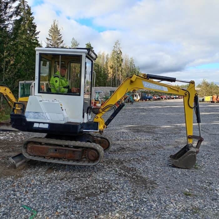 Yanmar B22-1 Minikaivinkkone - Image 2