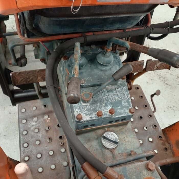 Kubota L2201DT 4WD Minitraktori, 22hv Etukuormaajalla! - Image 16