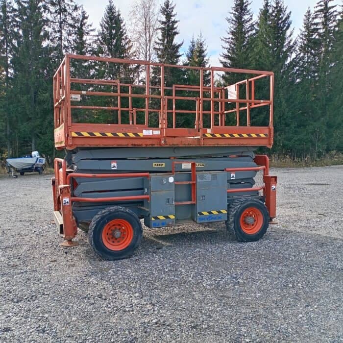 Skyjack SJ8841RT, 4WD, Diesel käyttöinen saksilavanostin - Image 2