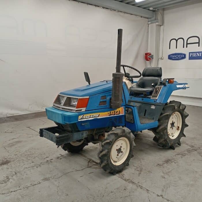 Iseki TU140, 4WD, 14hv Minitraktori - Image 2