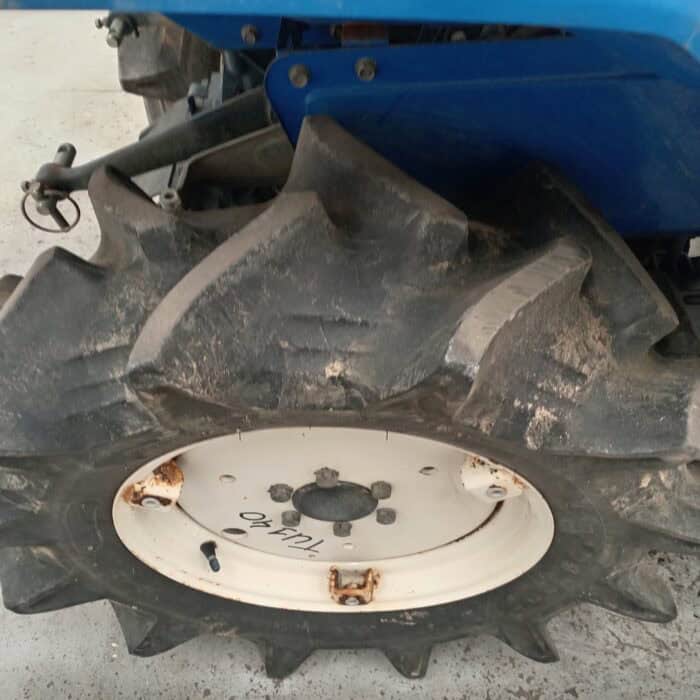 Iseki TU140, 4WD, 14hv Minitraktori - Image 10