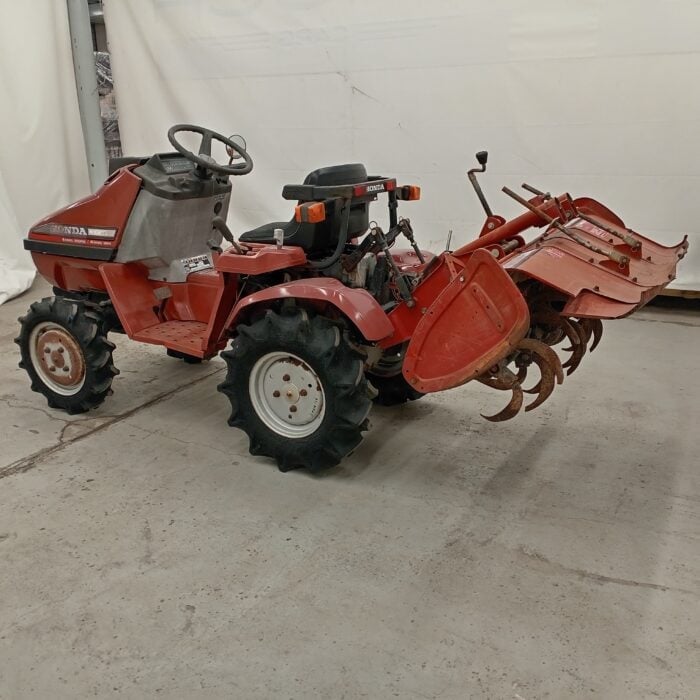 Honda Might 11 4WD Minitraktori, Maanmuokkaimella! - Image 4