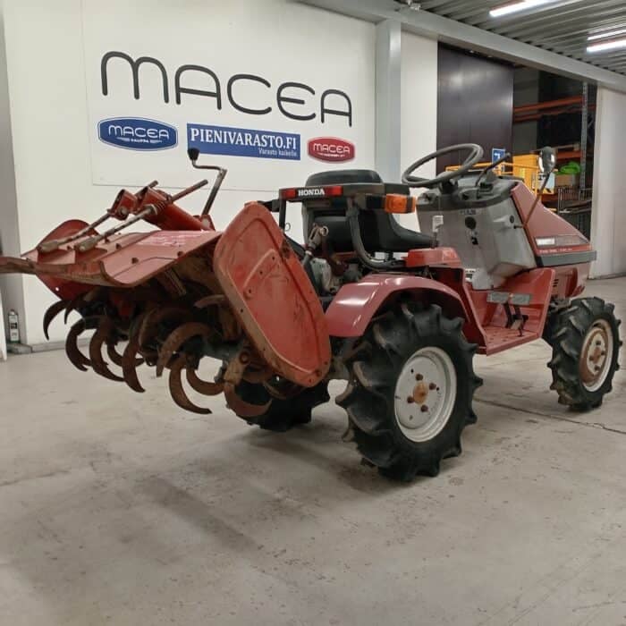 Honda Might 11 4WD Minitraktori, Maanmuokkaimella! - Image 7