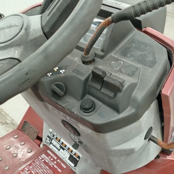 Honda Might 11 4WD Minitraktori, Maanmuokkaimella! - Image 22