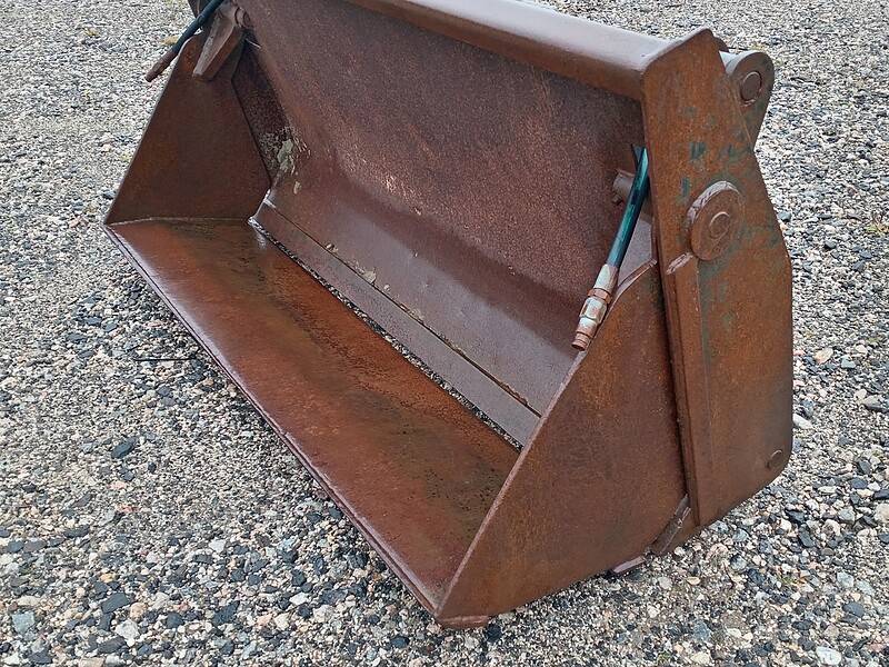 Kärkikippaava kauha 1710 mm