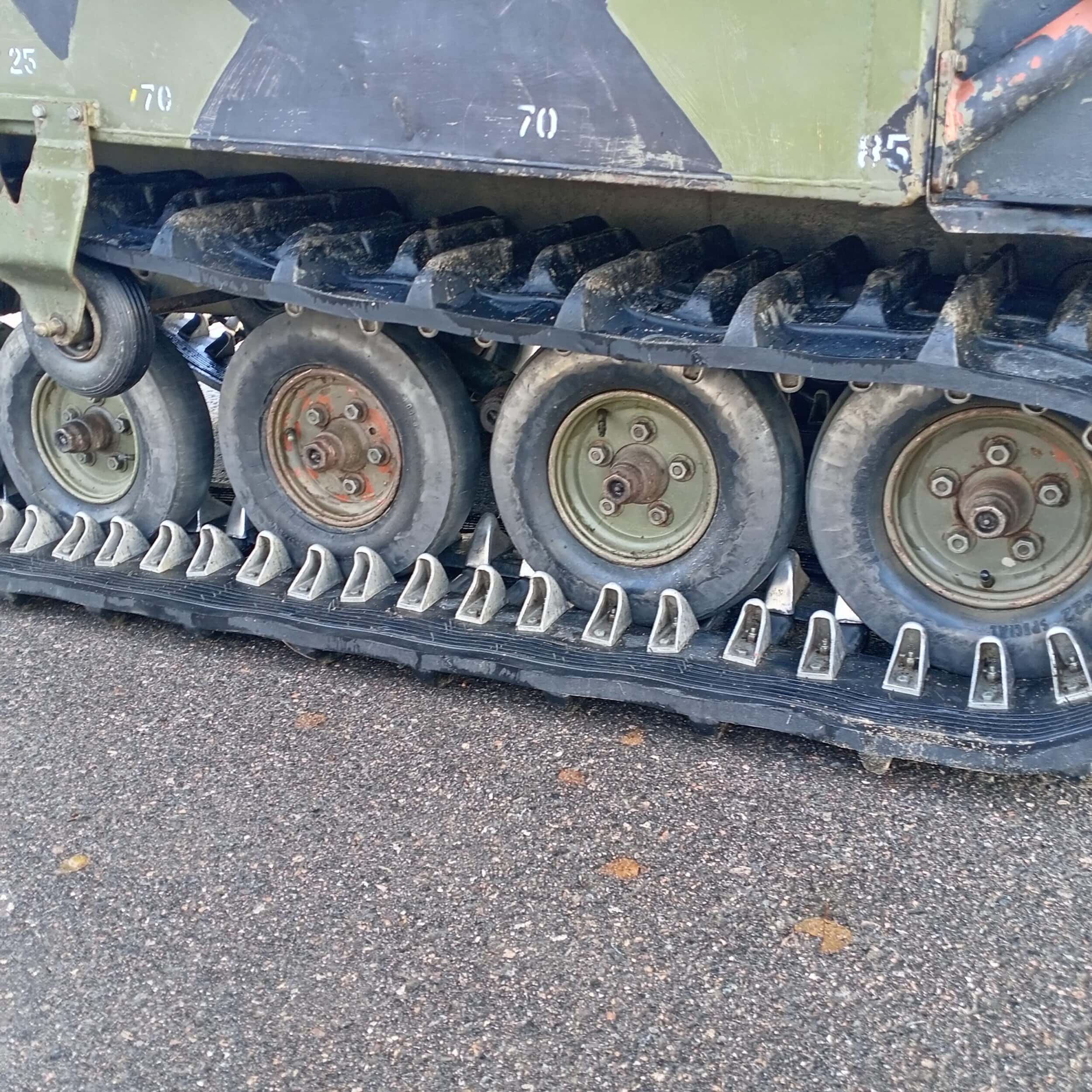 Volvo Bandvagn BV202N, Lämmitetyllä takavaunulla!! - Image 14