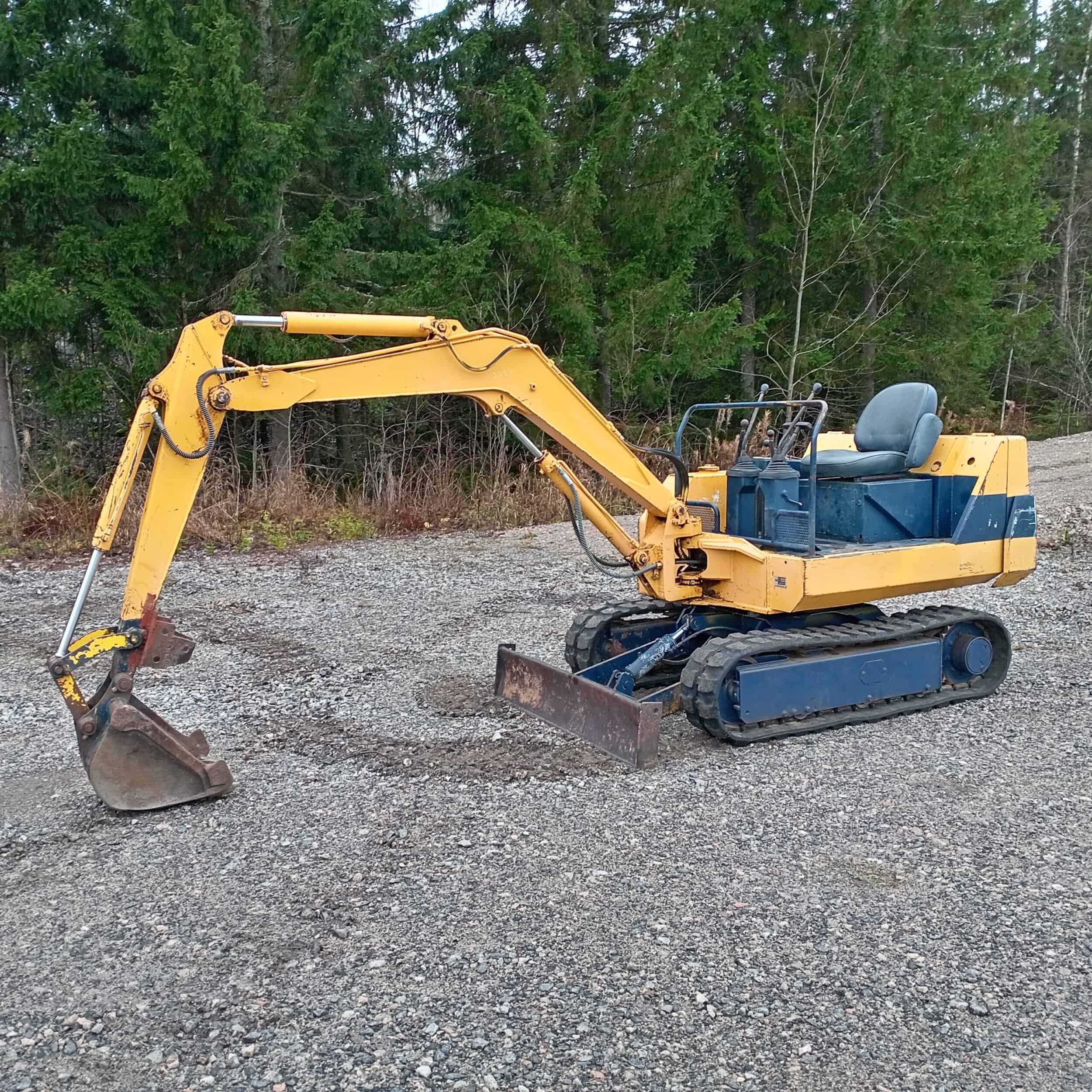Komatsu PC10-6 Minikaivinkone