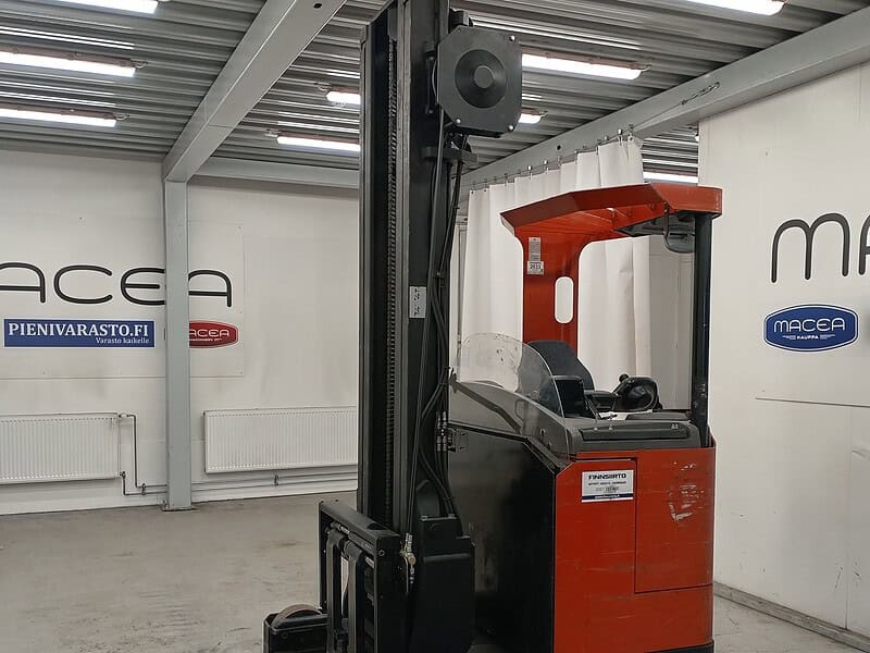 BT RR E2 Työntömastotrukki, Hydrauliset piikit!