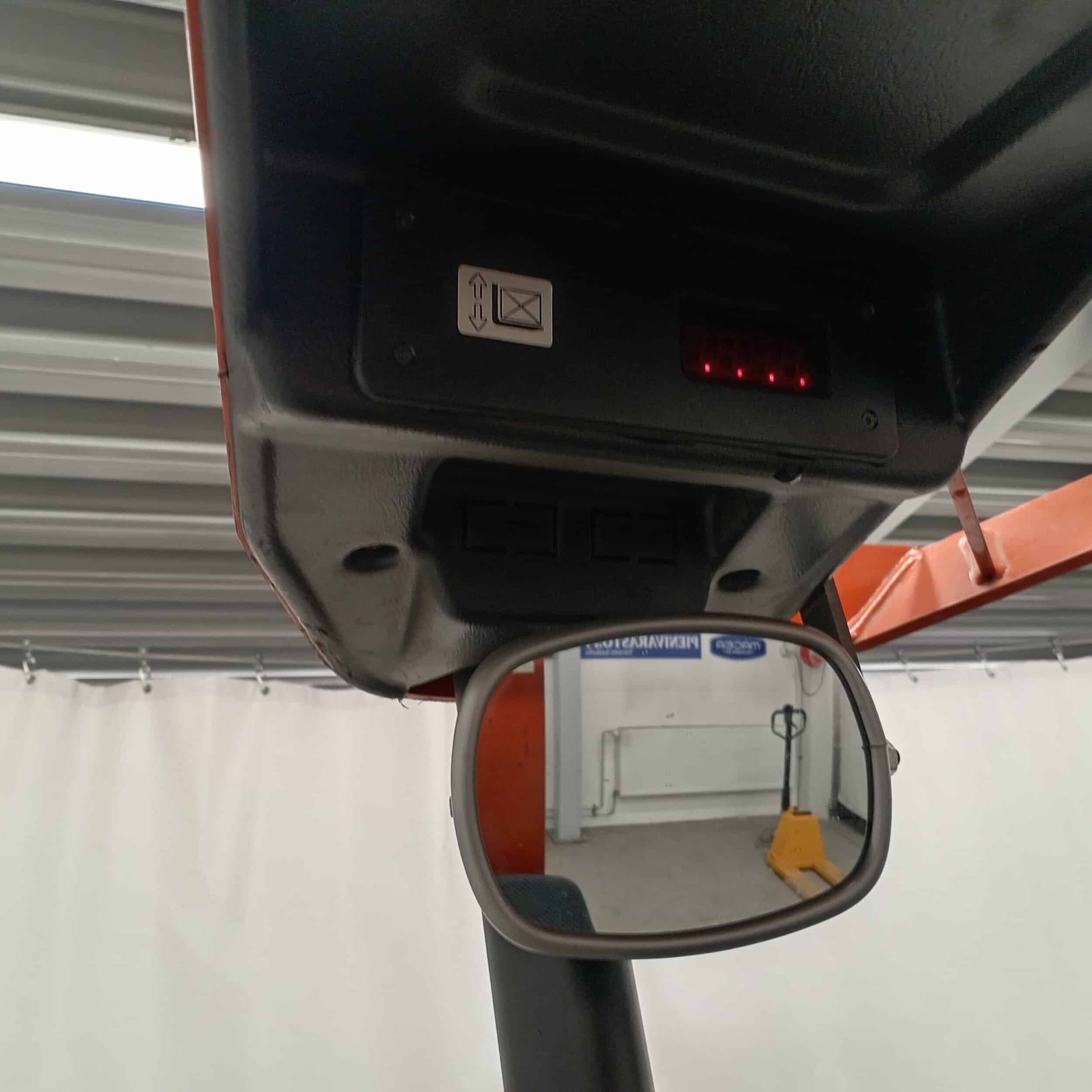 BT RR E2 Työntömastotrukki, Hydrauliset piikit! - Image 15