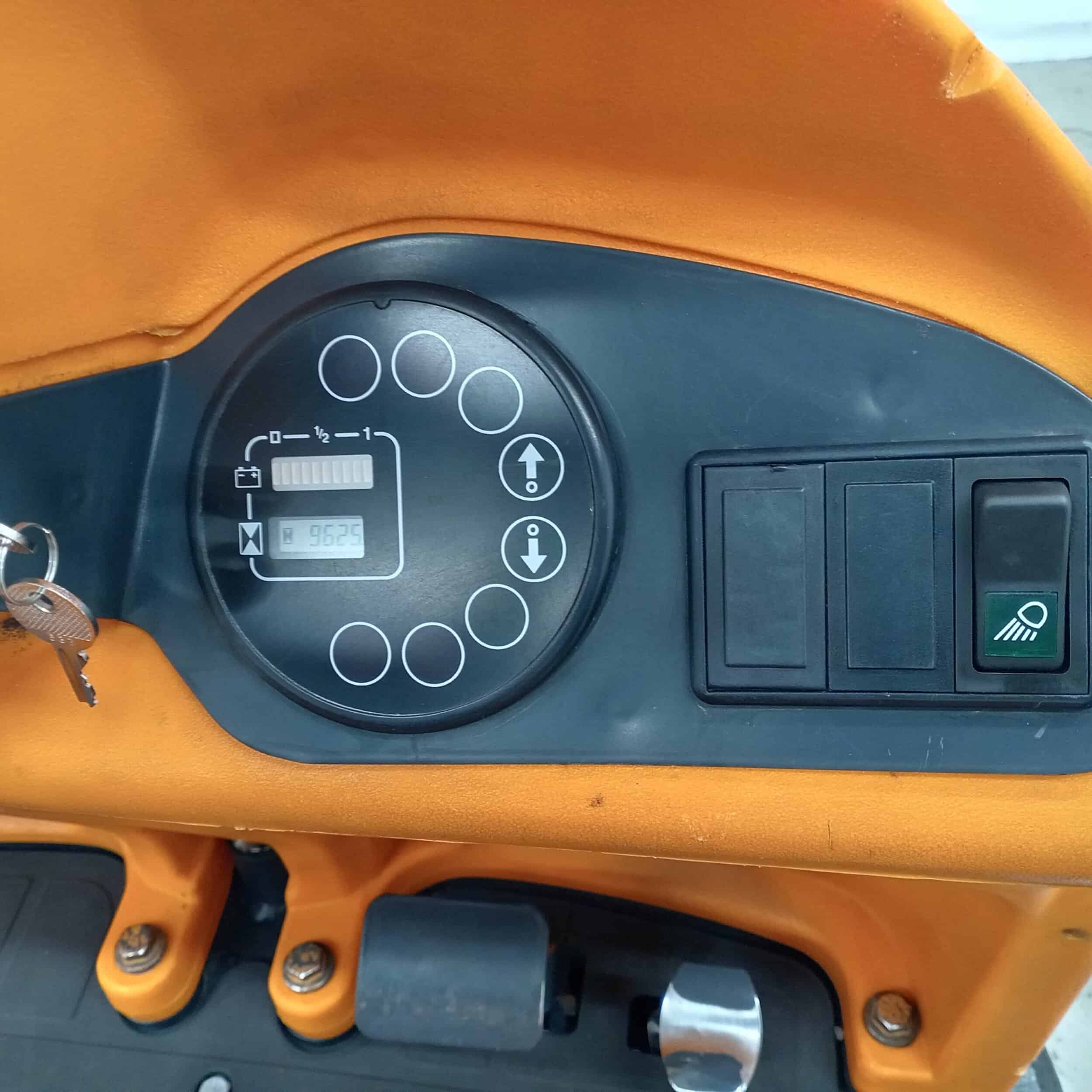 Still R06 Vetotrukki - Image 10