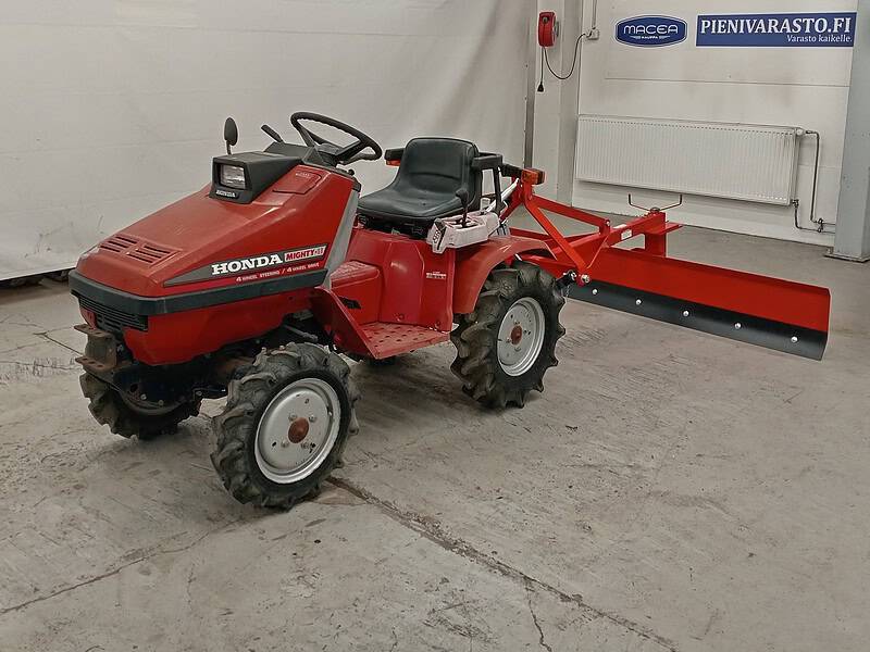 Honda Might 11 4WD traktori, bensiini, Uusi takalana 2140 mm