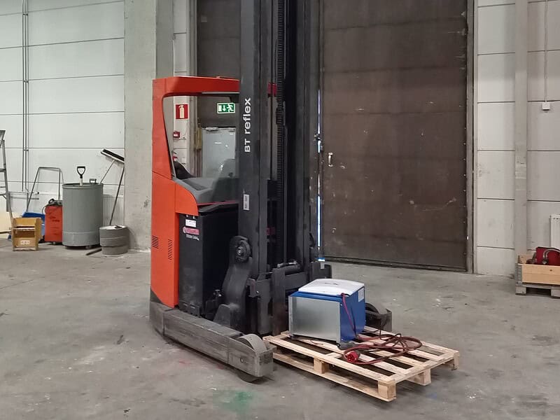 BT RRE 160 Työntömastotrukki