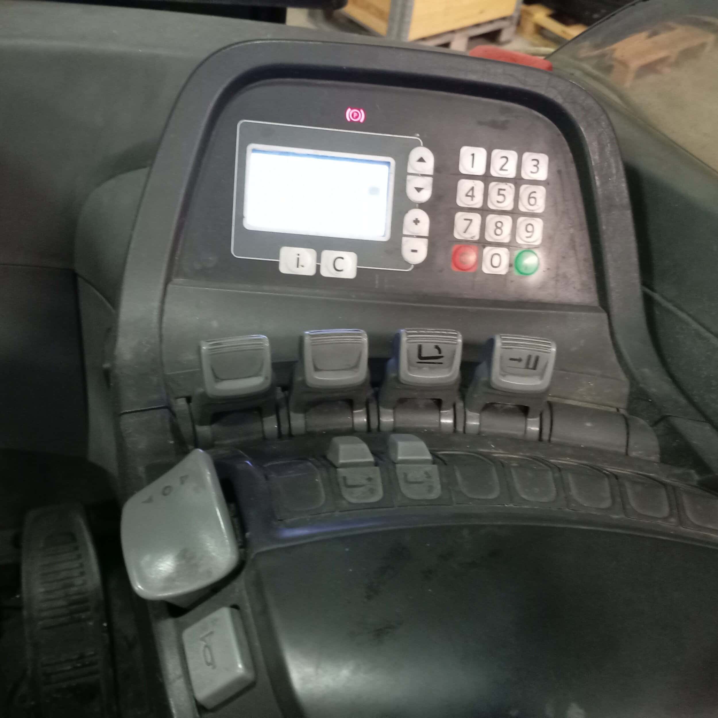 BT RRE 160 Työntömastotrukki - Image 7