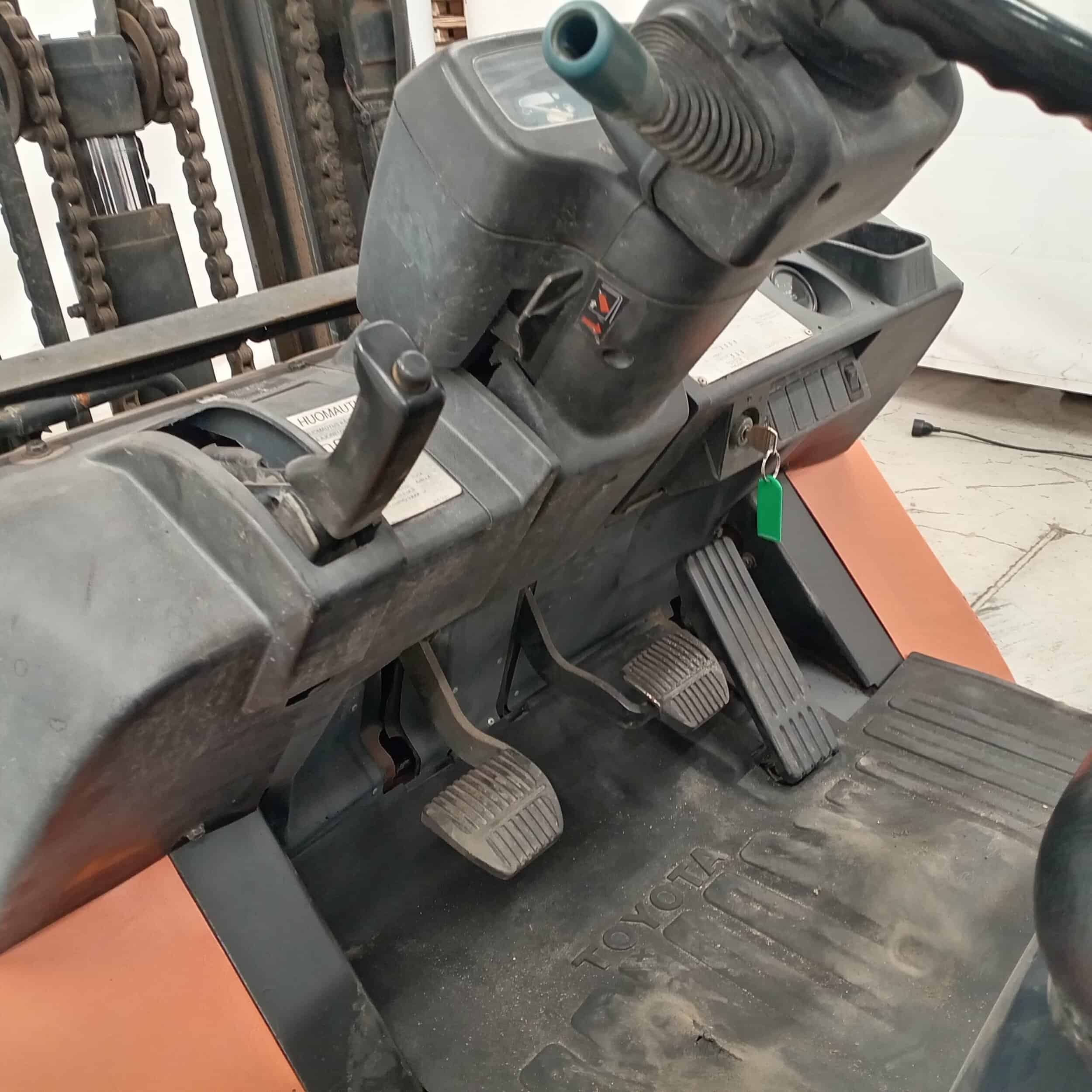 Toyota 02-7FGF30 Kaasutrukki, 3 t - Image 12