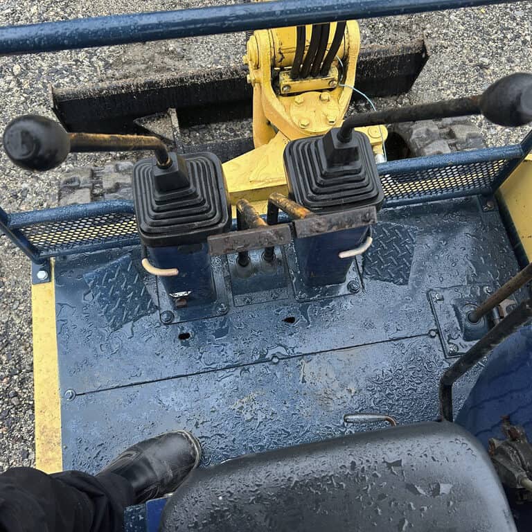 Komatsu PC15-2 CNP, minikaivuri - Image 14