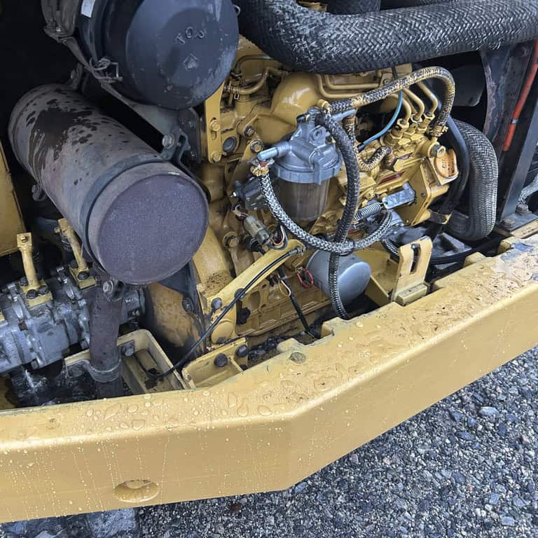 Komatsu PC15-2 CNP, minikaivuri - Image 17