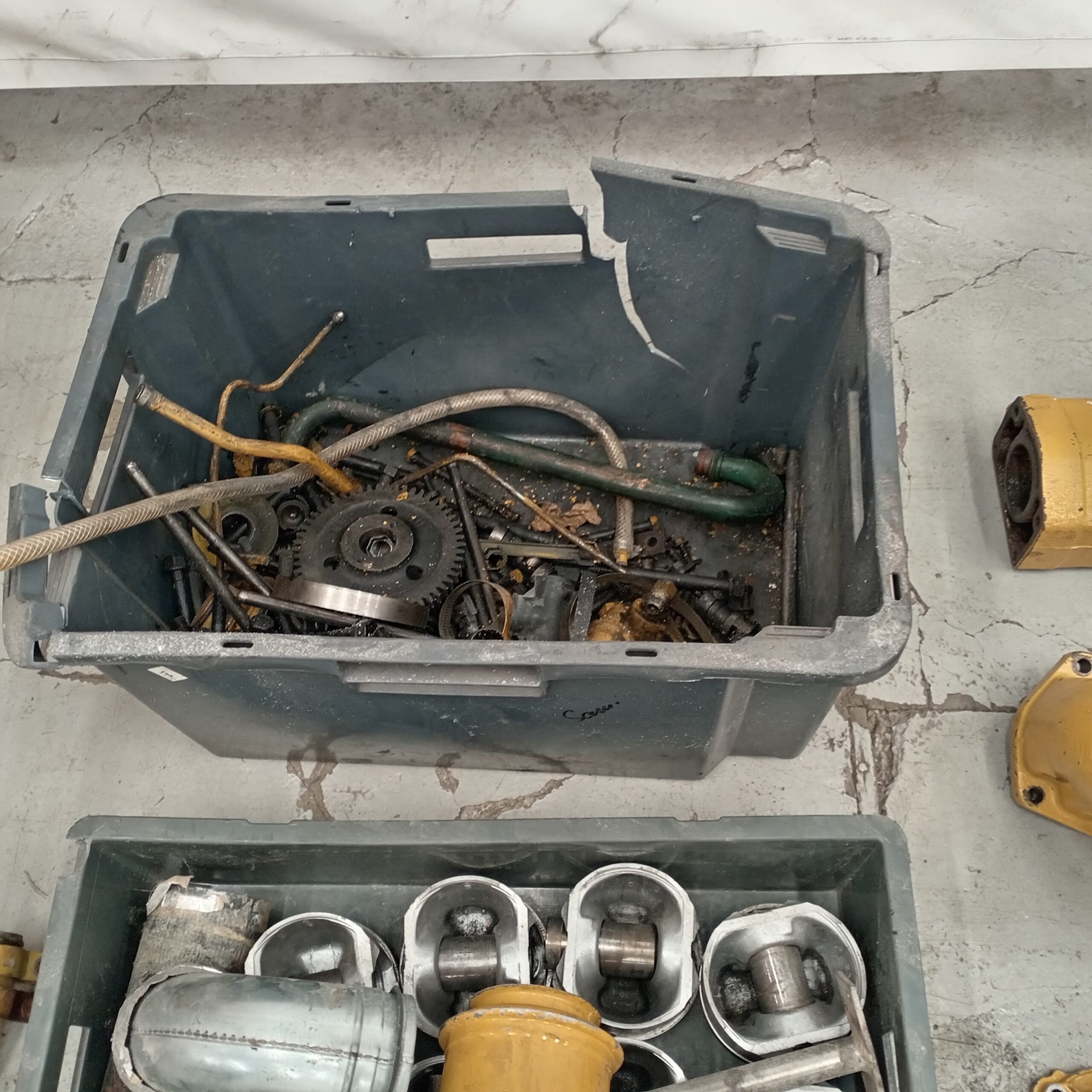 Caterpillar 3208 mootorin osia - Image 12